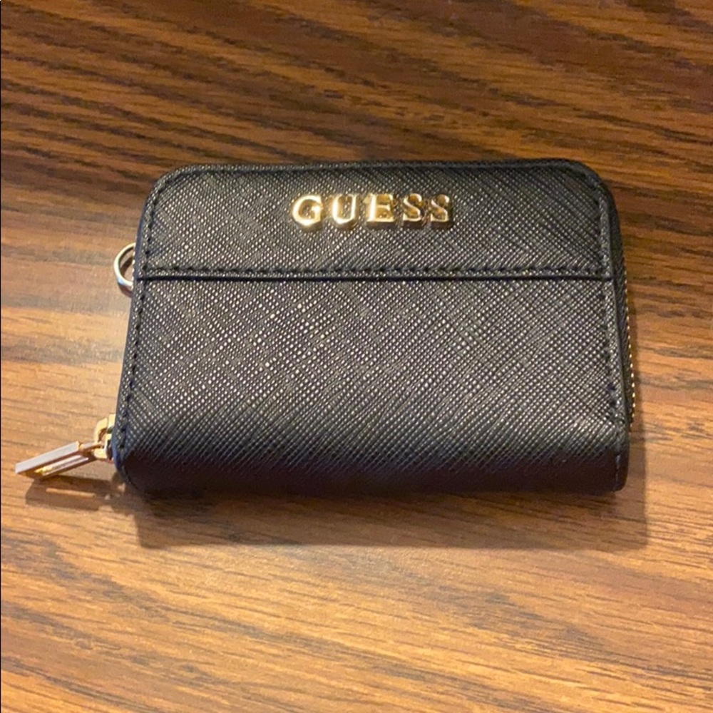 Guess card wallet